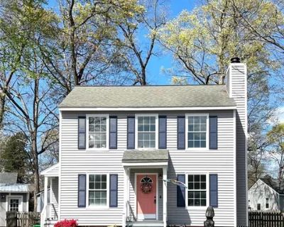 3 Bedroom 3BA 1300 ft Single Family Residence For Sale in Ashland, VA