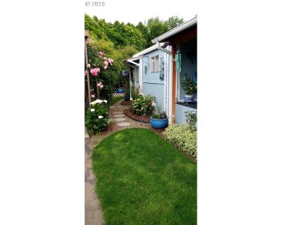 2 Bedroom 1BA 850 ft Single Family House For Sale in McMinnville, OR