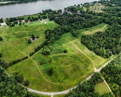 Land For Sale in LOBELVILLE, TN