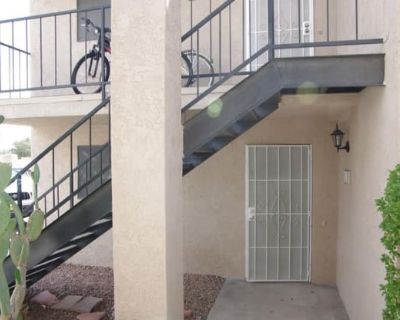 2 Bedroom 1BA 811 ft Apartment For Rent in Bullhead City, AZ