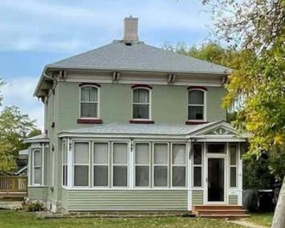 2783 ft Multi Family Home For Sale in HUDSON, WI