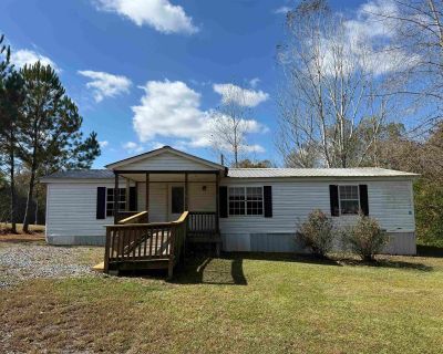 1025 Union Hill Church Rd. Property for Rent in Falkville, AL with 3 bedrooms and 2 full baths. This 1,456 square foot property was built in 1999 on a lot size of 0.4.. Located on @ 1/2 acre lot this mobile home offers - 3 bedrooms, 2 baths, spacious living room, split floor plan, breakfast area, covered front porch with ramp, and small back deck. This home is in the Vinemont/Eva area and is ap...
