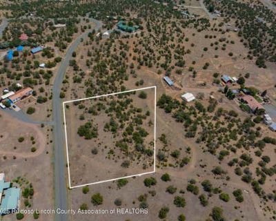 Single Family Home For Sale in CAPITAN, NM