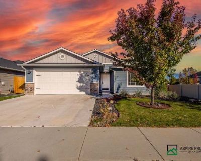 4 Bed 2 Bath home for rent. With proximity to both city & mountains, Meridian is accessible, family-friendly, and full of life!. In unit laundry Patio / balcony Dishwasher Dogs allowed Walk in closets Fireplace Unit Amenities dishwasher fireplace in unit laundry microwave oven patio / balcony range refrigerator walk in closets Property Amenities dogs allowed pet friendly bbq/grill. Pets allowed...