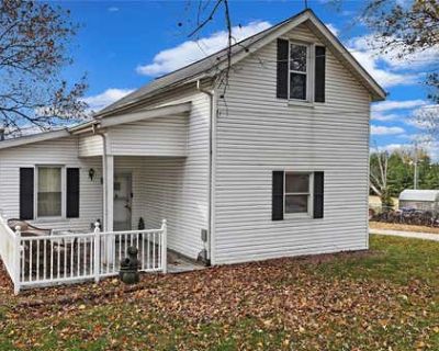 3 Bedroom 1BA 1248 ft Single Family Home For Sale in BELLEVILLE, IL