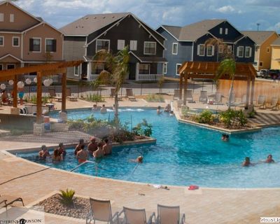 Room for the Summer! ($589 + Utilities) Aspen Heights near UTSA