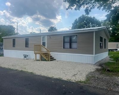 3 Bedroom 2BA 1260 ft Mobile Home For Sale in Cuyahoga Falls, OH