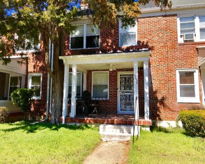 3 Bedroom 2BA 1216 ft House For Rent in Baltimore, MD
