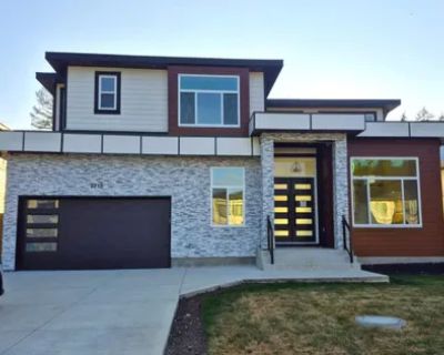 4 Bedroom 2390 ft House For Rent in BC V2Z 0B6, Canada <div