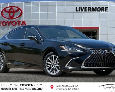 Used 2022 Lexus ES 300h