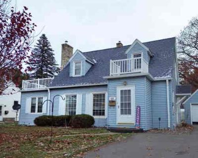 3 Bedroom 2BA 2586 ft Single Family Home For Sale in ANTIGO, WI