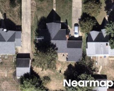 3 Bed 2 Bath Preforeclosure Property in Richmond, IN 47374 - S E St