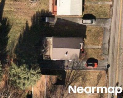 1 Bath Preforeclosure Property in Johnson City, TN 37604 - Skyline Dr