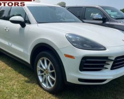 2019 Porsche Cayenne Standard