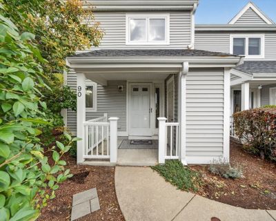 2 Bedroom 1BA 1013 ft Condo For Sale in Plymouth, MA