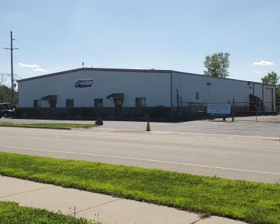17860 ft Commercial Property For Sale in Sun Prairie, WI