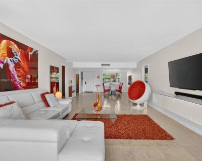 3 Bedroom 2BA 1500 ft Condo For Sale in Pompano Beach, FL