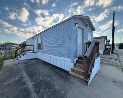 4506 N Business 77 #337. Welcome to your dream home in the heart of Carefree Valley, here in Harlingen, Texas. Built in 2022, this 528 sq. ft. home features 1 bedrooms and 1.00 bathrooms, and is move-in ready. Submit an application today! Experience stress-free living at Carefree Valley, a manufactured housing community perfect for families of all ages. Enjoy a refreshing pool and a welcoming r...