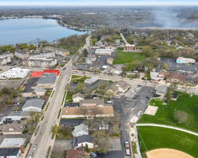 Commercial Property For Sale in Lake Zurich, IL