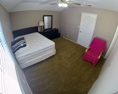 One Room One Shared Double Sink Bathroom for Lease in Brea