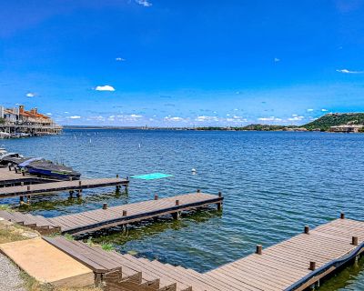 3 Bedroom 2 baths Dog-friendly 4.69 13 reviews What our guests are saying... AI-generated...