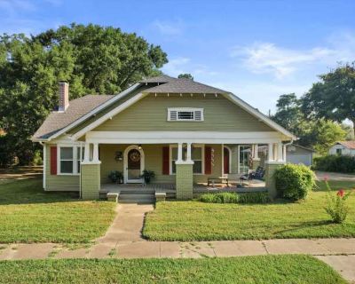 3 Bedroom 2BA 1959 ft Pet-Friendly Apartment For Rent in Gilmer, TX