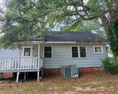 2 Bedroom 1BA 1276 ft Single Family House For Sale in Sylacauga, AL