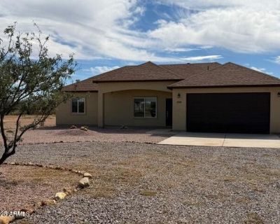E Birch St, Huachuca City, Home For Rent