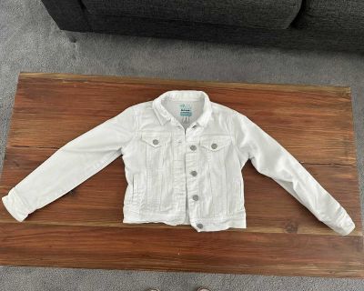 White Old Navy jean jacket