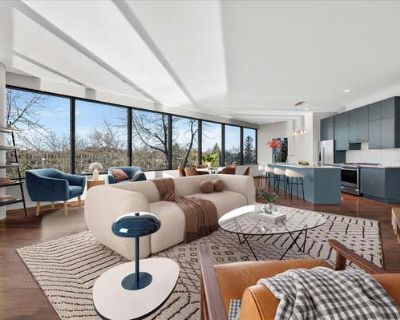 2 Bedroom 2BA 1481 ft Condominium For Sale in HOPKINS, MN