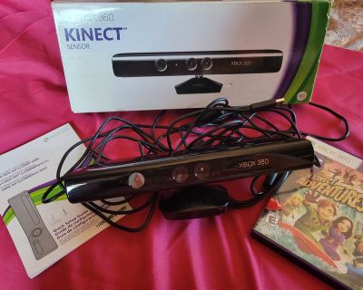 XBOX 360 KINECT SENSOR LIKE NEW
