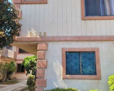 3 Bedroom 3BA 1500 ft Townhouse For Rent in Downey, CA