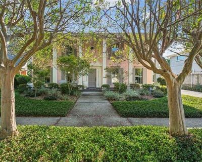 4 Bedroom 3BA 2600 ft Single Family Home For Sale in METAIRIE, LA