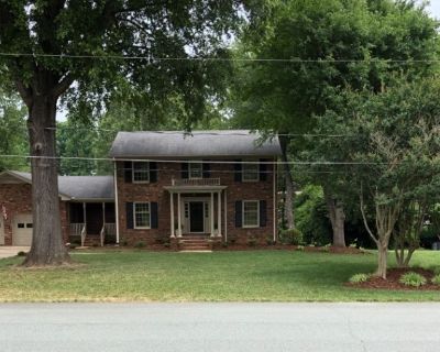 Beautiful Stately Home in West Burlington