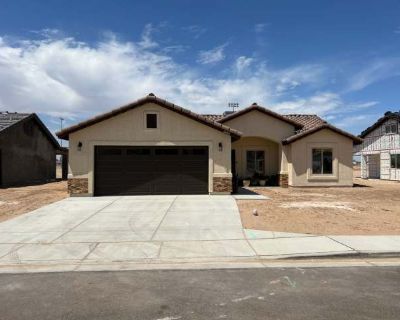3 Bedroom 2BA 1252 ft Pet-Friendly Apartment For Rent in San Luis, AZ