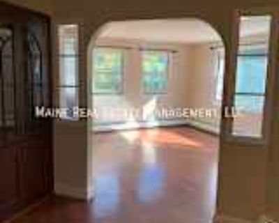 2 Bedroom 1BA Pet-Friendly Apartment For Rent in Hampden, ME 198 Main Rd S unit B