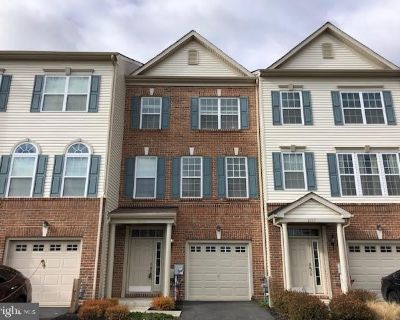 3 Bedroom 3BA 1800 ft Apartment For Rent in New Castle County, DE