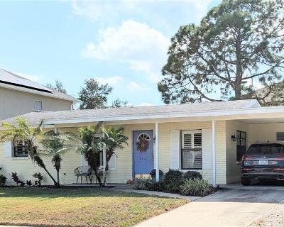 3 Bedroom 1BA 1070 ft Single Family House For Sale in Tampa, FL