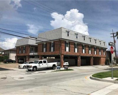 301 Seattle St. Unit 11. This laid-back bayou city has character and history galore You'll never find another place like it. On-site laundry Patio / balcony Granite counters Pet friendly Parking Stainless steel Unit Amenities air conditioning carpet granite counters patio / balcony stainless steel Property Amenities courtyard on-site laundry parking cats allowed dogs allowed. Pets allowed. 2 Be...