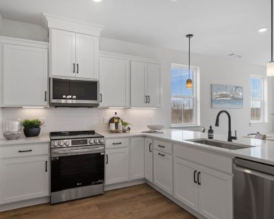 3 Bedroom 2BA 1775 ft Townhouse For Sale in Nashville, TN