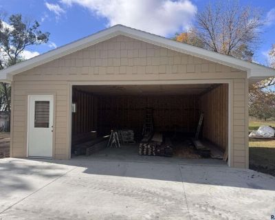 S Garfield St, Lennox, Home For Sale