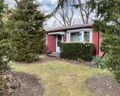 3 Bedroom 1BA 936 ft Single Family Home For Sale in JOLIET, IL