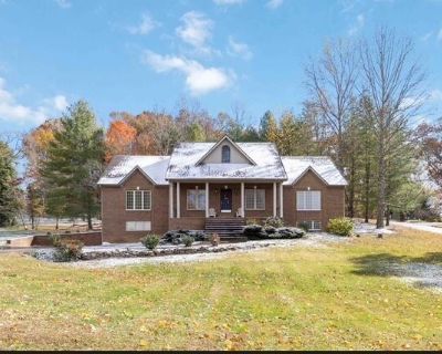 4 Bedroom 3BA 5748 ft Single Family House For Sale in Somerset, KY