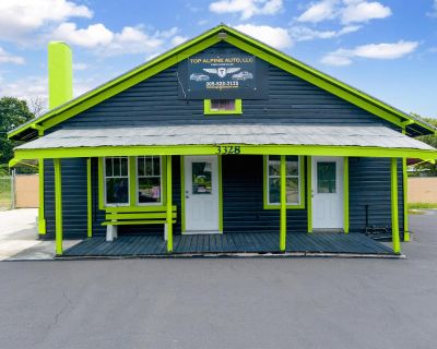 Commercial Property For Sale in Fort Pierce, FL