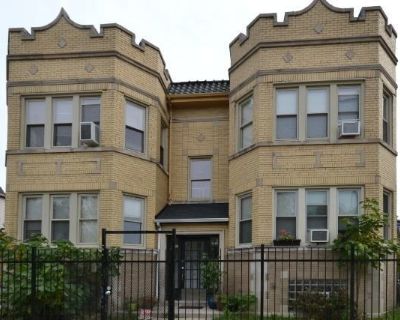 2043 N Avers Ave Unit G. Affordable Logan Square two bedroom, one bath garden features heat included, hardwood floors, newer kitchen, dishwasher,gas oven/range, fridge, spacious living and dining rooms, tall ceilings, ceramic tile bath, large bedrooms, ample closet/storage space, on-site laundry, and big back yard! Easy street parking, small pets under 40 lbs OK!. 2 Bedroom. 1 Bathroom. 1300 ft