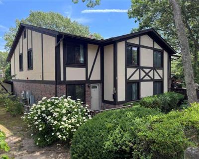 3 Bedroom 2BA 1275 ft Condominium For Sale in PORT JEFFERSON STATION, NY