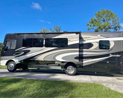 2019 Fleetwood Bounder® 33C Class A RV For Sale In West Palm Beach, Florida 33411