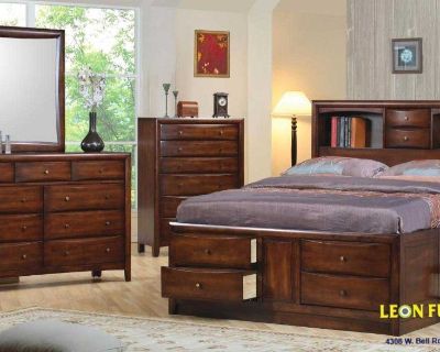 Coaster Hillary Queen Storage Bed