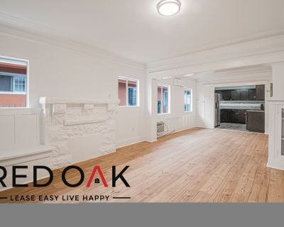 856 W 47th St. ~1 Month FREE~ Three Bedroom with Stainless Appliances, Naturally Lit, Lovely Floors, In-Unit Washer/Dryer, and Parking Included ~ In Vermont Square! *MOVE-IN SPECIAL* **Resident will receive a one-time credit of 1 Month FREE off of the Market Rent Price of $3,100, on approved credit. The net effective rent shows the savings as amortized over the entire 12-month lease term. The a...