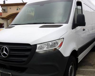 2019 Mercedes-Benz Sprinter Cargo Van 2500